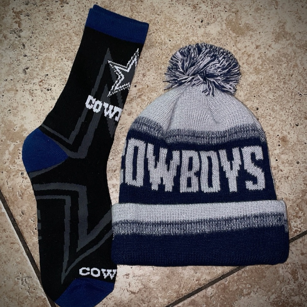 Dallas Cowboys Knit Beanie and Sock Set - Navy & Gray